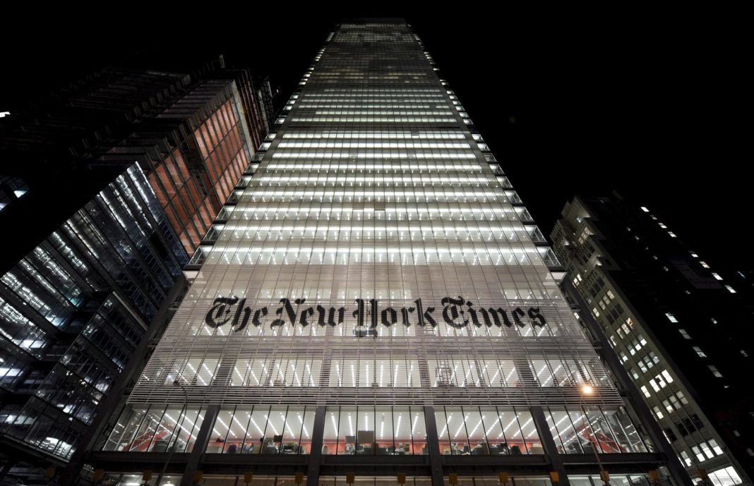 Fotografía de archivo que muestra el edificio del New York Times. EFE/Justin Lane
